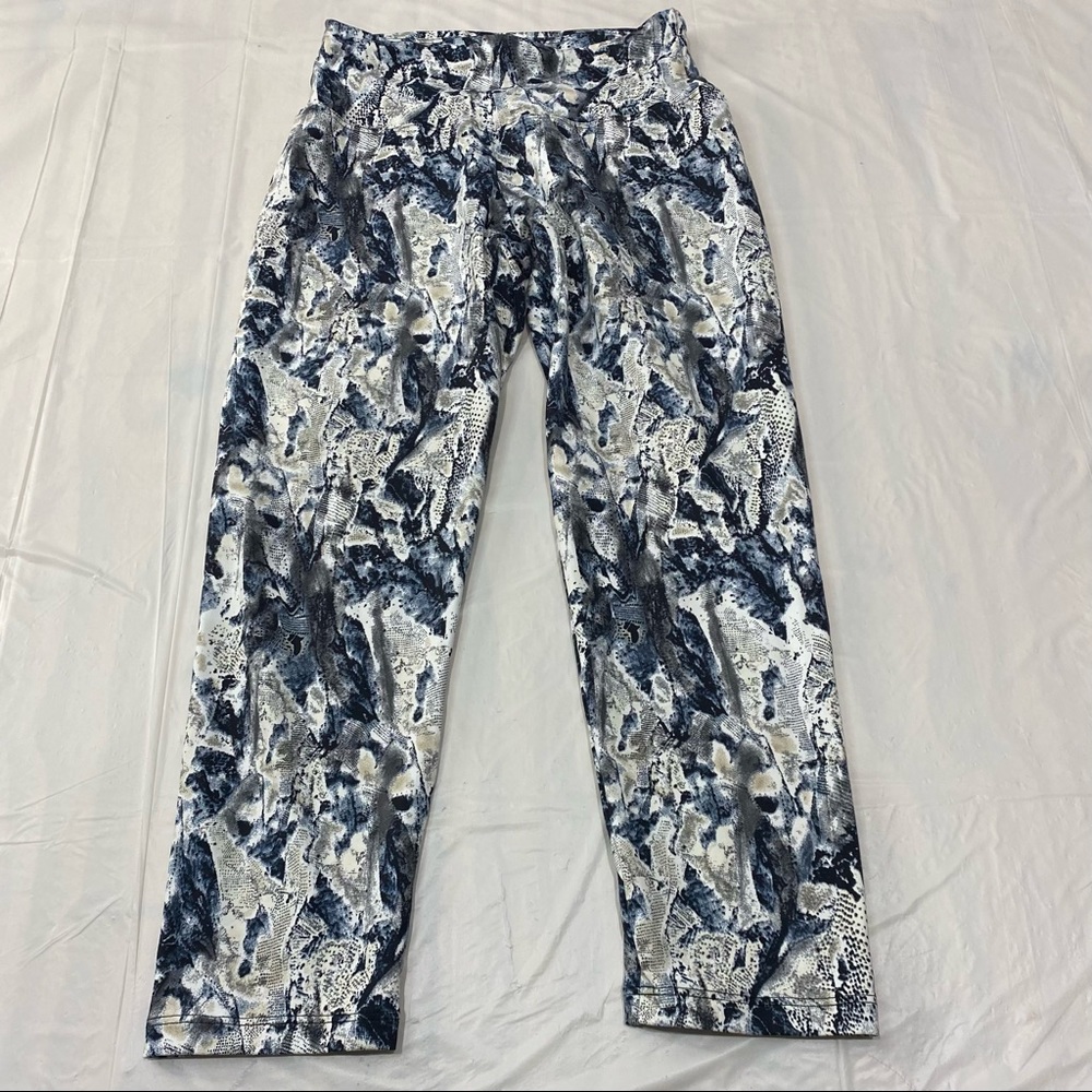Brazil Wear Sophisticated Active Pattern Crop Leggings Size Small